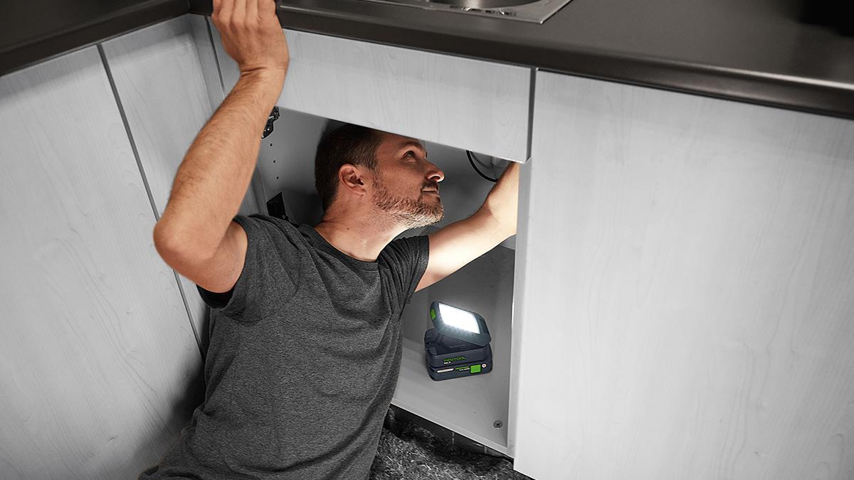 Malá aku pracovní svítilna Festool SYSLITE KAL C málo místa